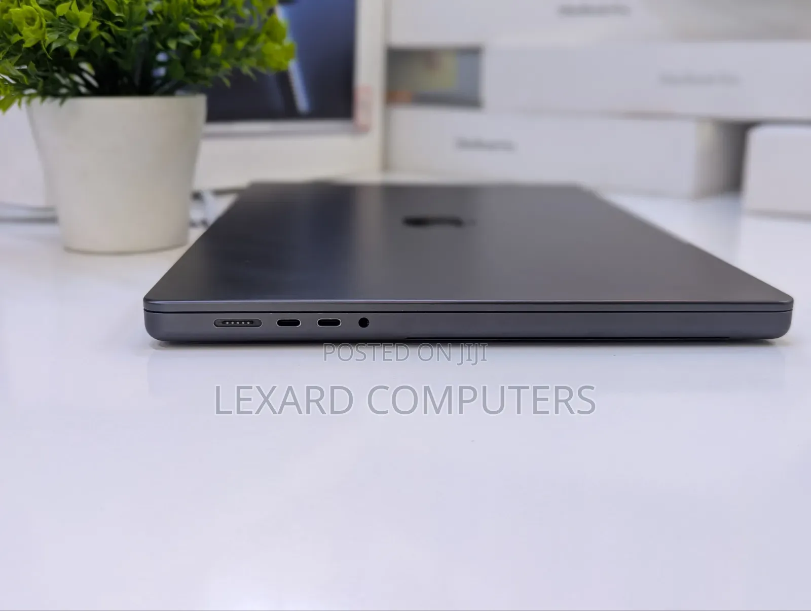 Laptop Apple MacBook Pro 2023 M3 Pro 18GB Apple M3 Pro SSD 1T