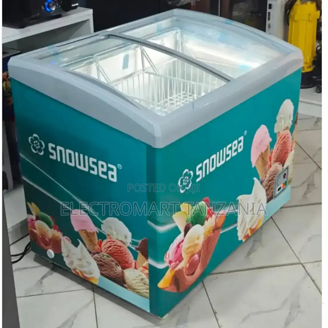 Snowsea 300L Showcase Freezer SN368GF | Glass Door | Brand New