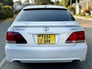 Toyota Crown 2006 Pearl