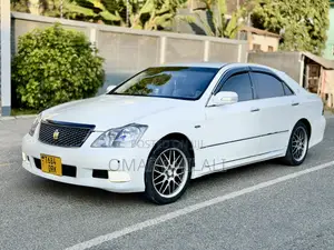 Toyota Crown 2006 Pearl