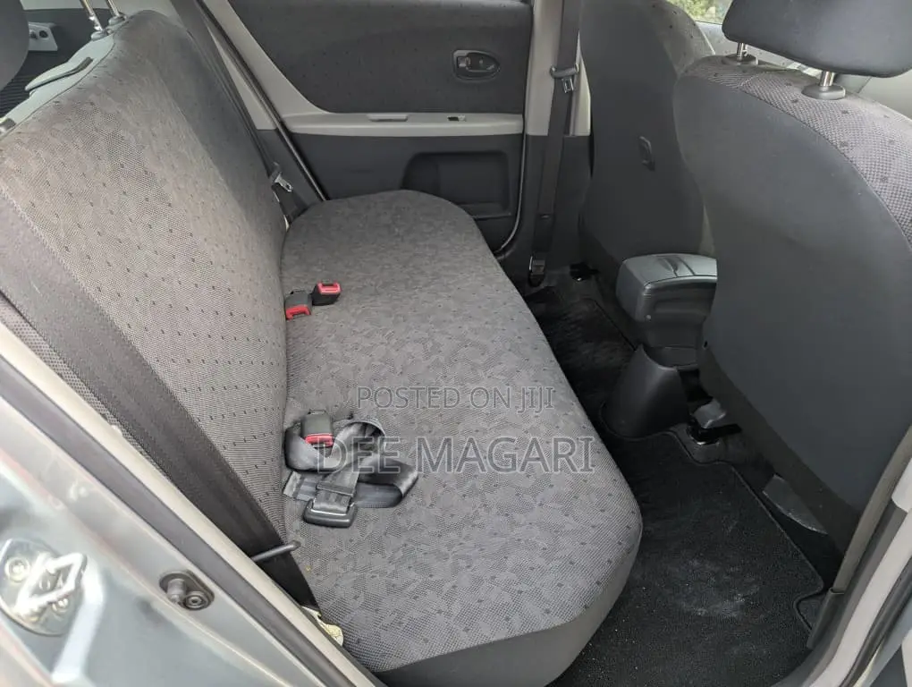 Toyota Vitz 2009 Gray