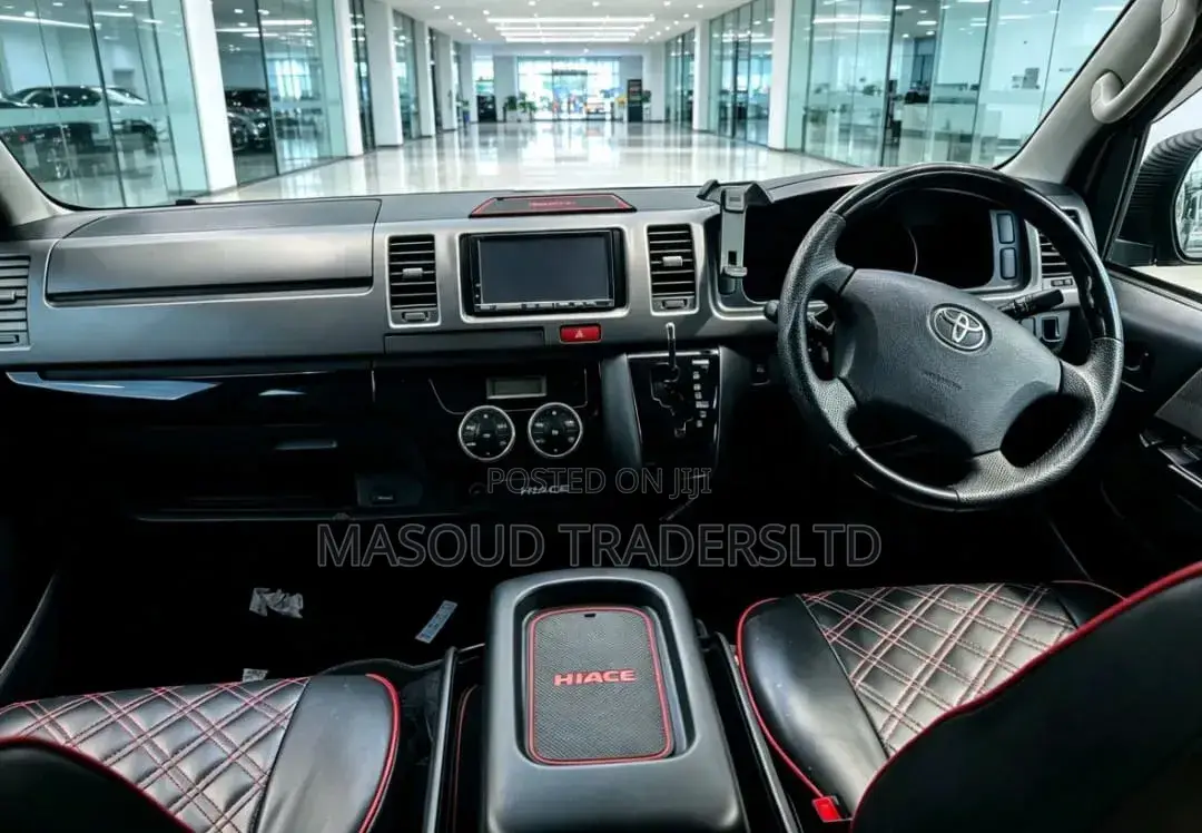 Toyota Quantum 2011 Black
