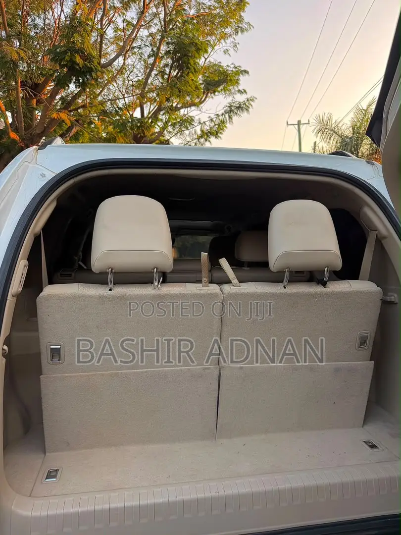 Toyota Land Cruiser Prado 2.7 2020 White