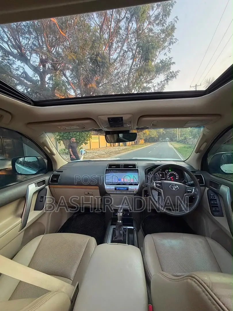 Toyota Land Cruiser Prado 2.7 2020 White