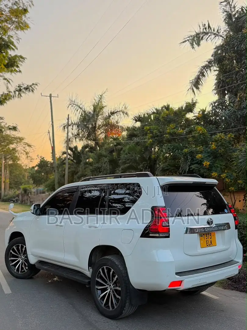 Toyota Land Cruiser Prado 2.7 2020 White