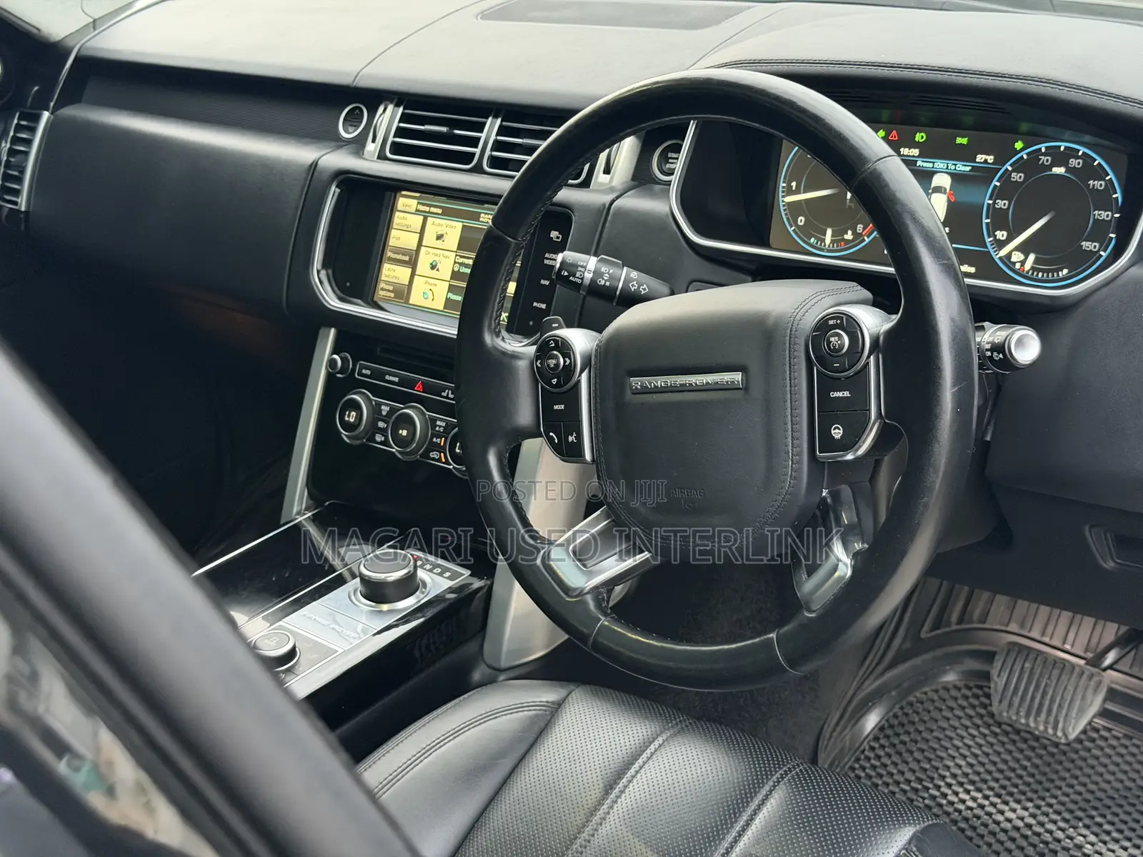 Land Rover Range Rover Vogue 2015 Black