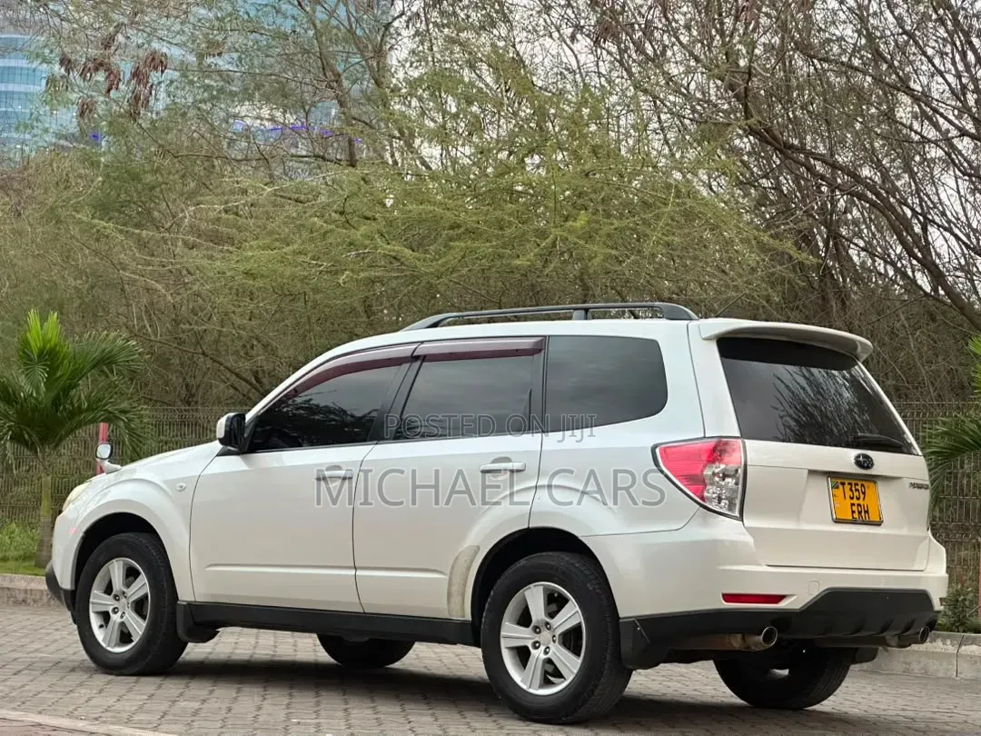 Subaru Forester 2009 White