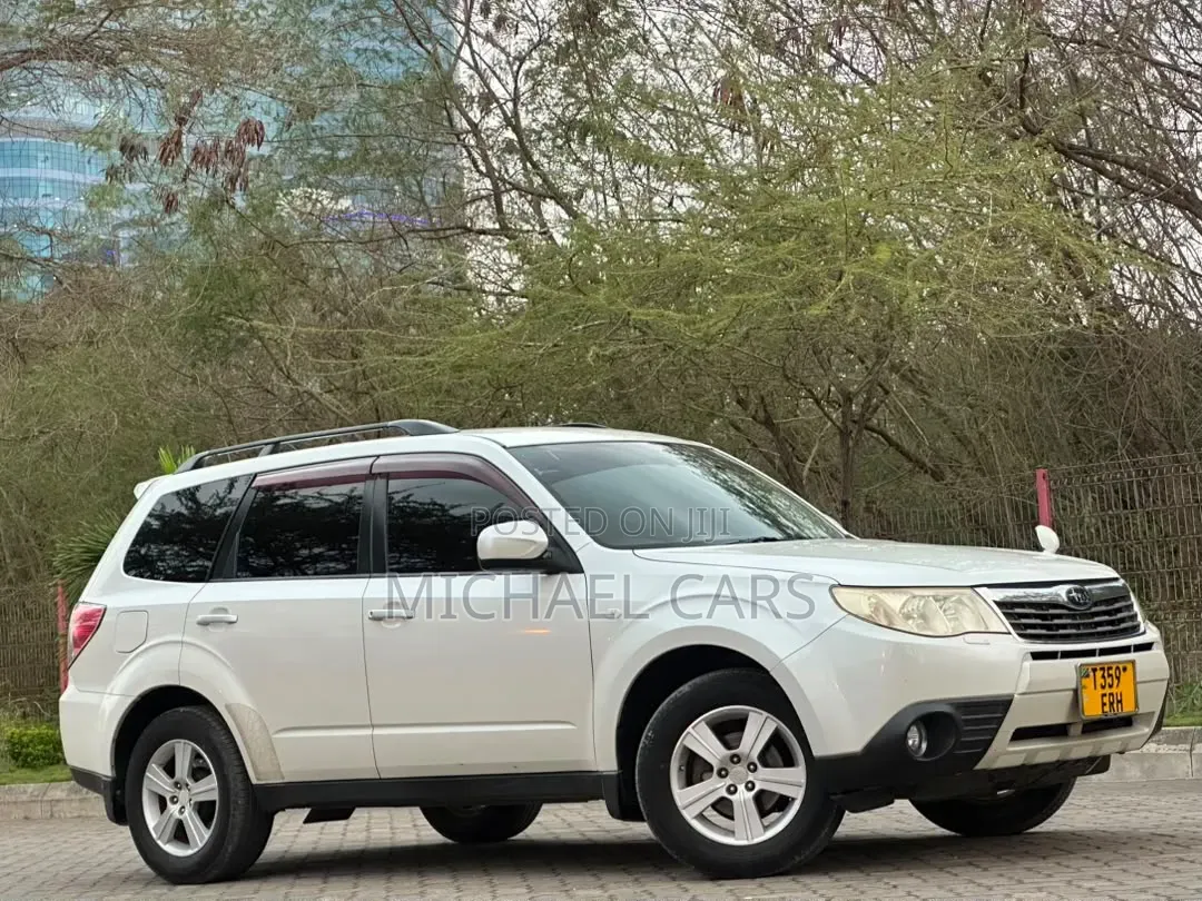Subaru Forester 2009 White