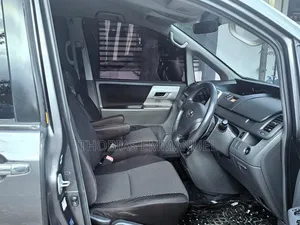 Toyota Noah 2008 Gray