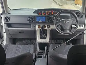 Toyota Corolla Rumion 2009 Silver