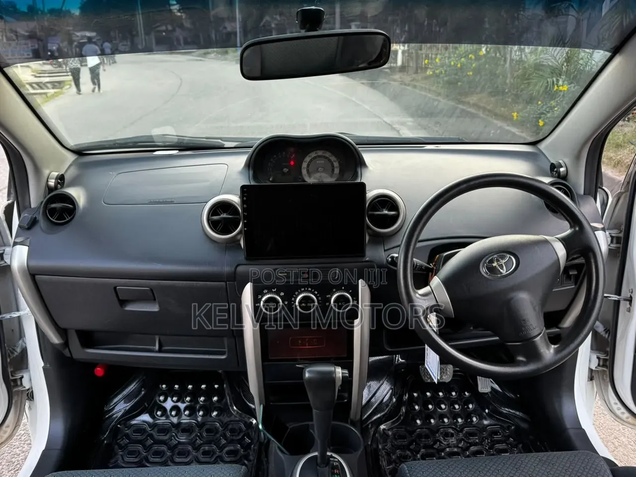 Toyota IST 2005 White