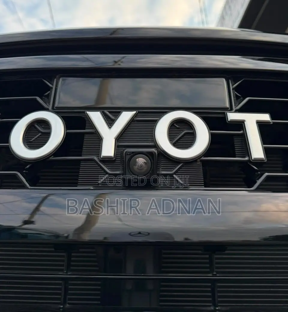 Toyota Hilux Revo Double Cab Deisel 2.4 RWD 2022 Matt Black