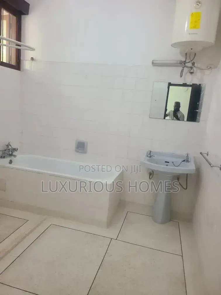 Furnished 5bdrm House in Masaki for rent