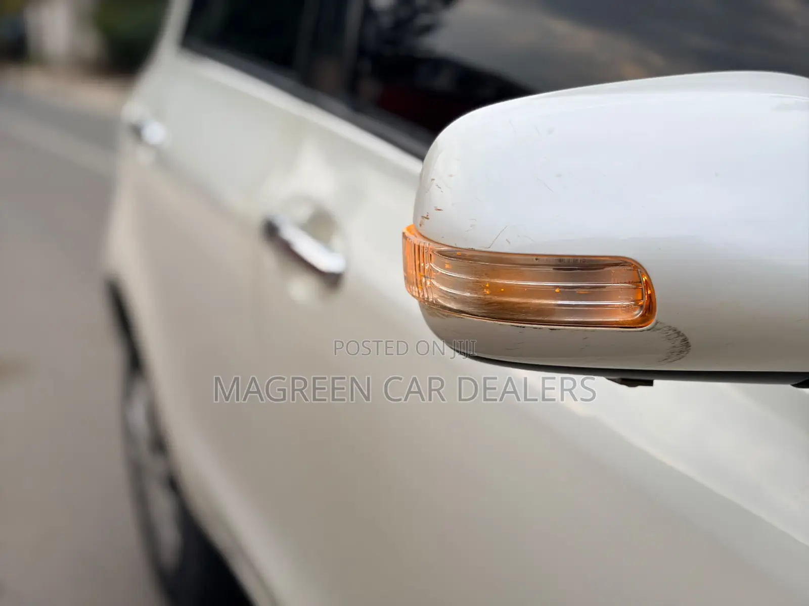 Toyota Vitz 2009 White