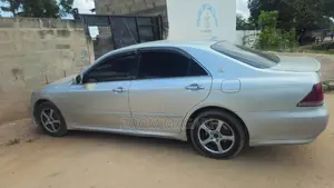 Toyota Crown 2004 Silver