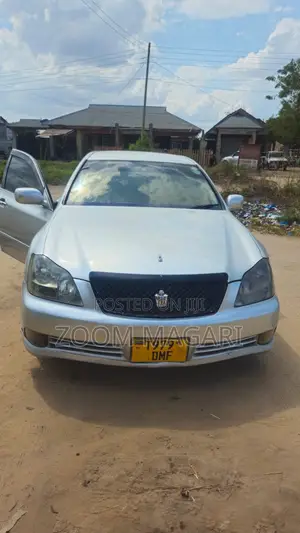 Toyota Crown 2004 Silver