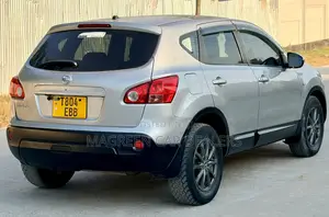 Nissan Dualis 2011 Silver