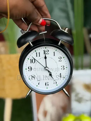 Retro-Style Quartz Twin Bell Alarm Clock