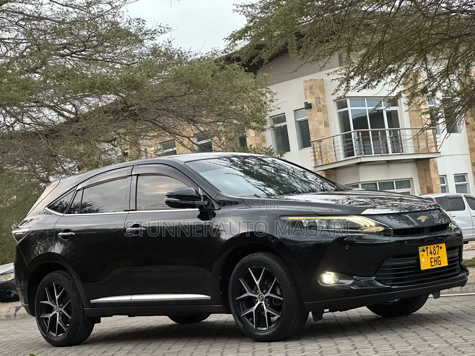 Toyota Harrier 2017 Matt Black