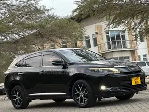 Toyota Harrier 2017 Matt Black
