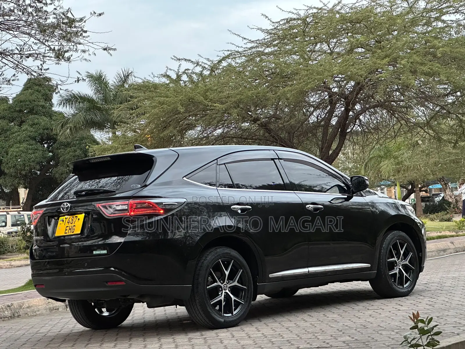 Toyota Harrier 2017 Matt Black