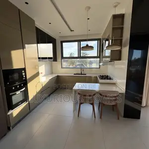 3bdrm Apartment in Mbezibeach for rent