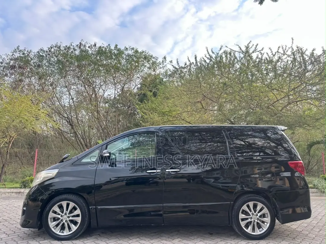 Toyota Alphard 2010 Black