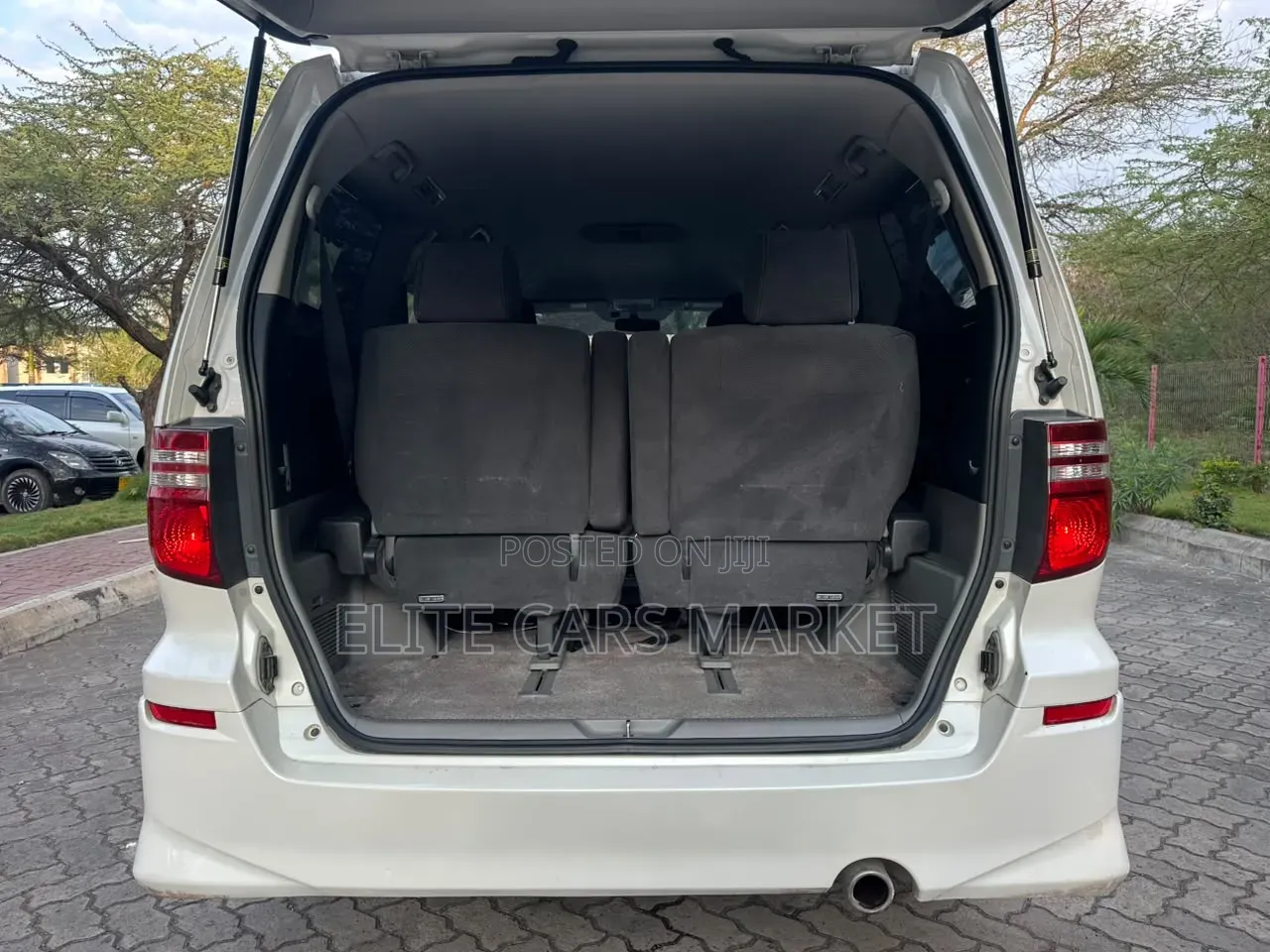 Toyota Alphard 2007 White