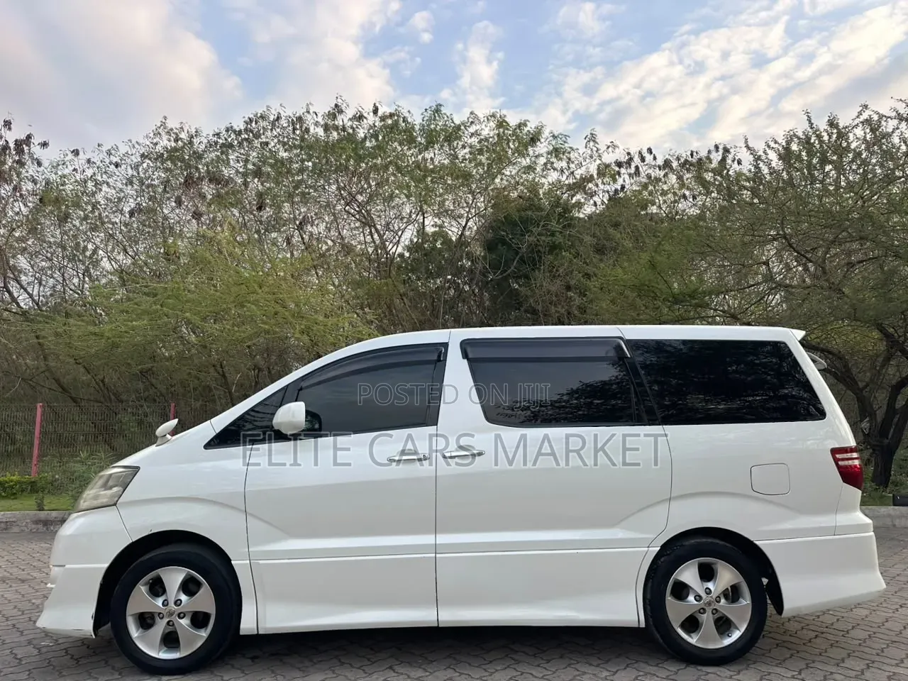 Toyota Alphard 2007 White