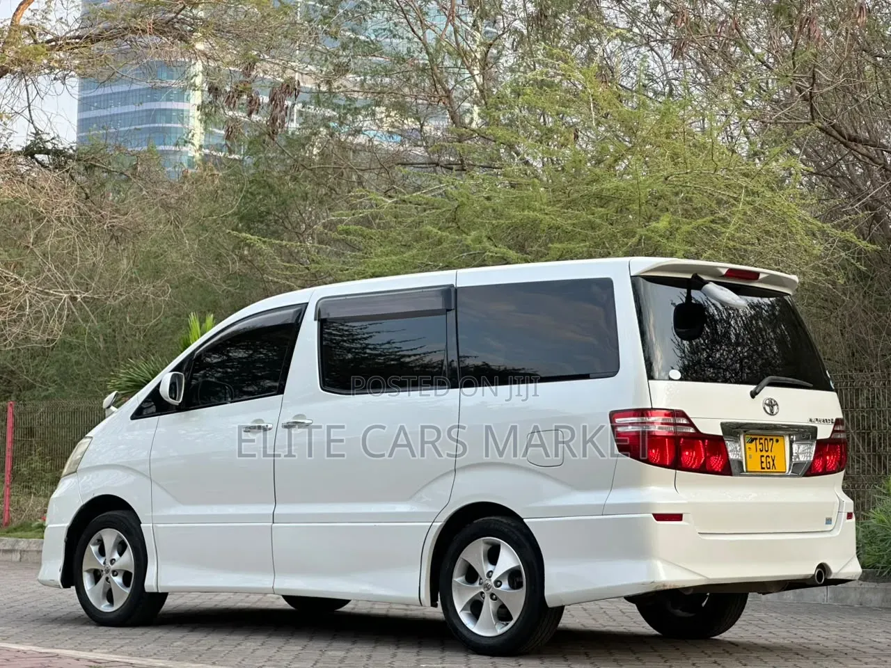 Toyota Alphard 2007 White
