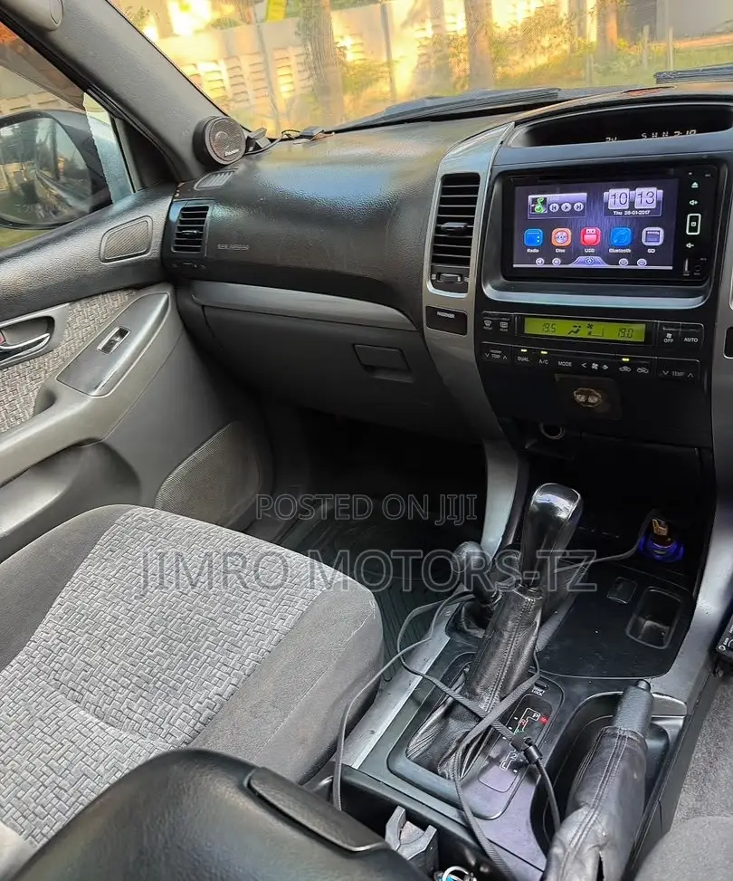 Toyota Land Cruiser Prado 2004 Gray