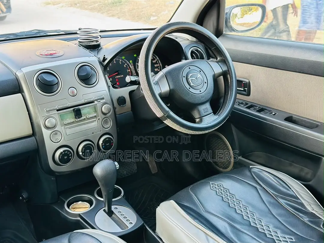 Mazda Verisa 2008 Black