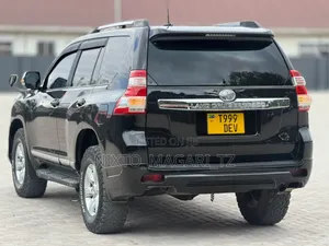 Toyota Land Cruiser Prado 2015 Black