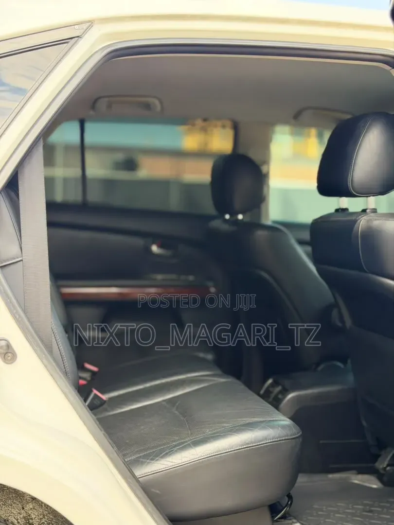 Toyota Harrier 2005 Off white