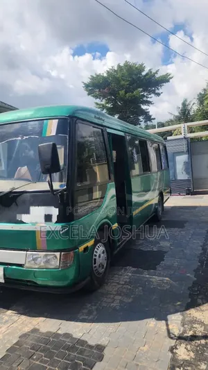 Mitsubishi Fuso Rosa 1998 Green