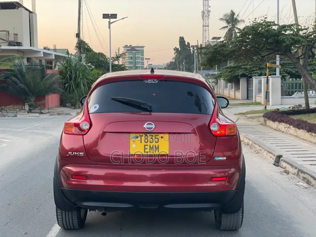 Nissan Juke 2012 Red