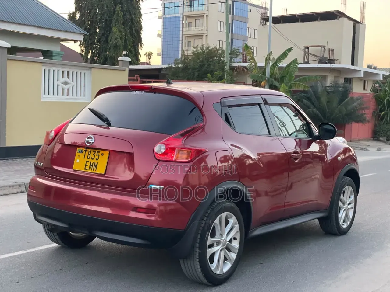 Nissan Juke 2012 Red