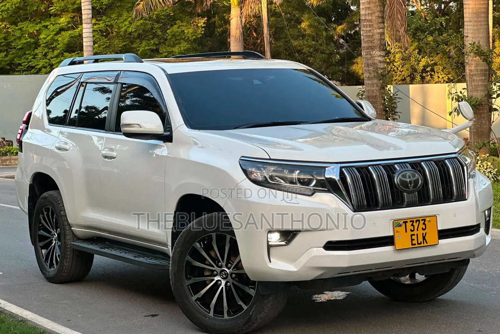 Toyota Land Cruiser Prado 2021 White
