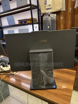 New Desktop Computer Lenovo ThinkCentre 24 16GB Intel Core 5 SSD 512GB