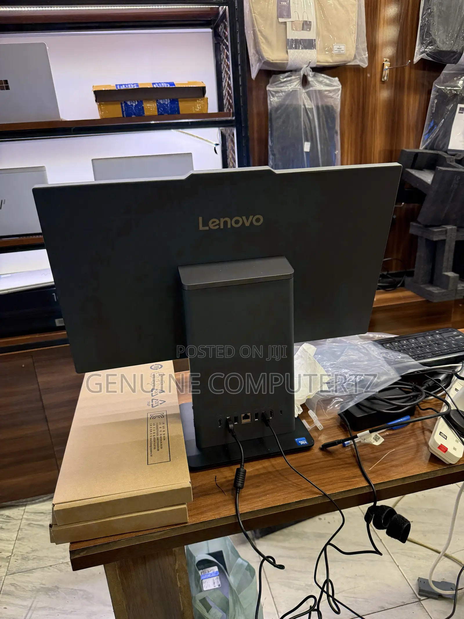 New Desktop Computer Lenovo ThinkCentre 24 16GB Intel Core 5 SSD 512GB