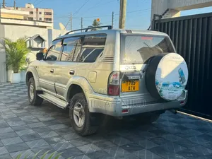 Toyota Land Cruiser Prado 1999 Silver