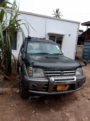 Toyota Land Cruiser Prado 2002 Green