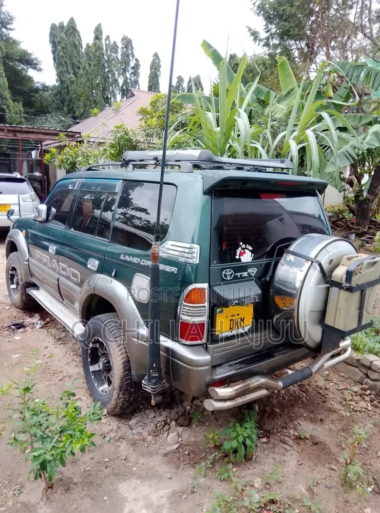 Toyota Land Cruiser Prado 2002 Green