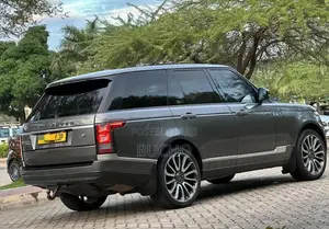 Land Rover Range Rover Vogue 2014 Gray