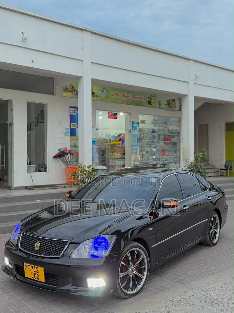Toyota Crown 2006 Black