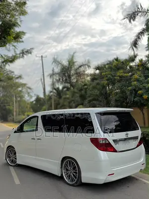 Toyota Alphard 2010 White
