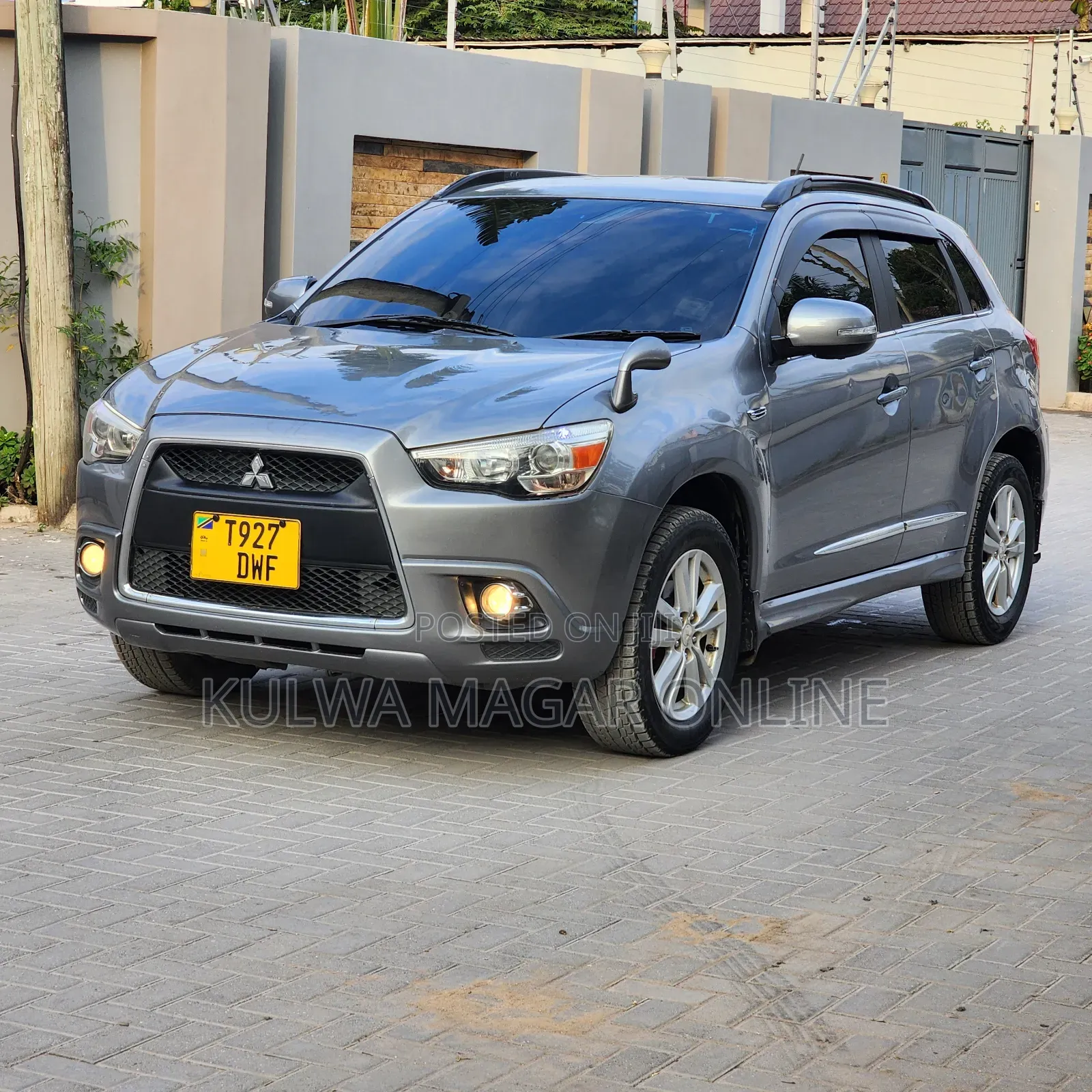 Mitsubishi RVR 2.0 2012 Gray