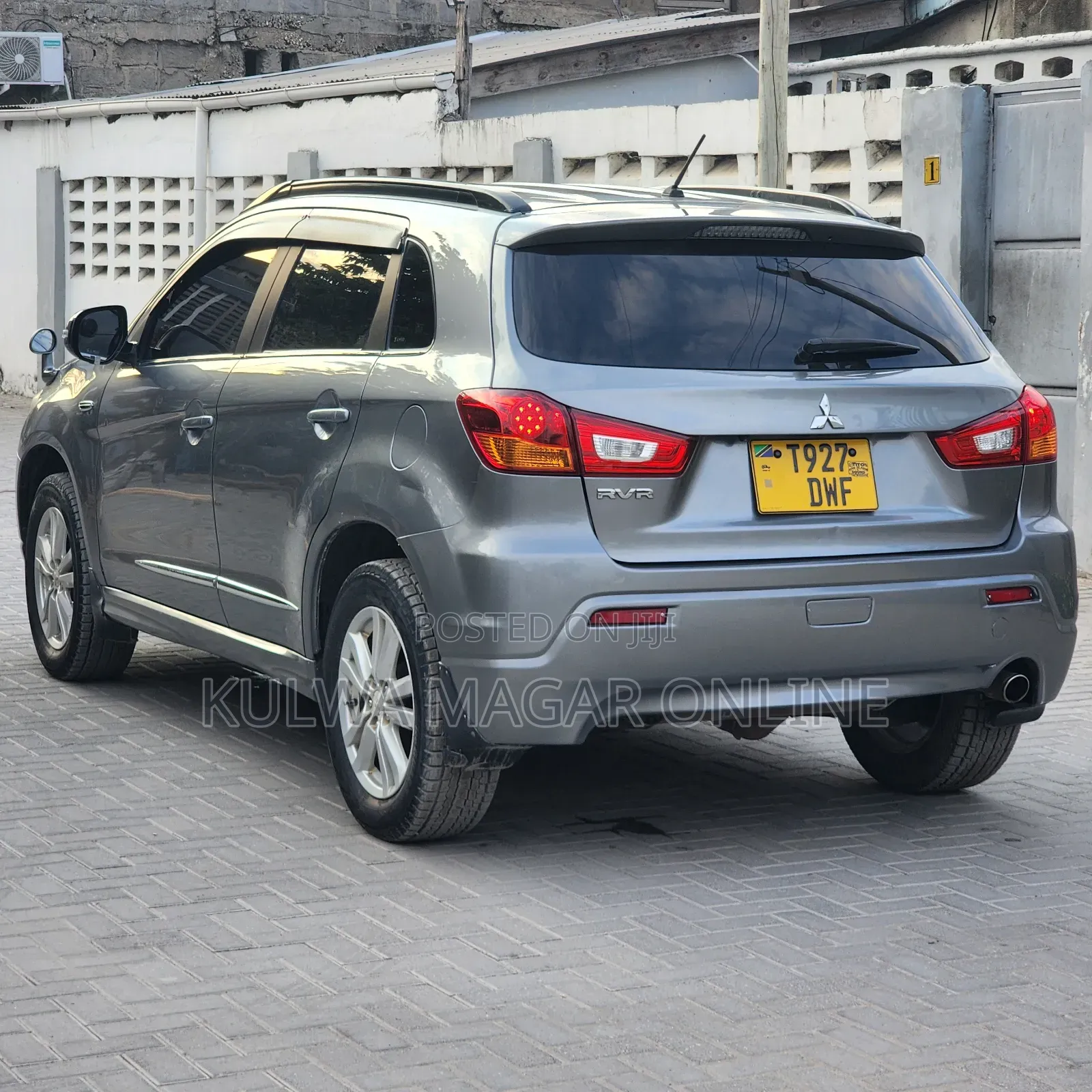 Mitsubishi RVR 2.0 2012 Gray