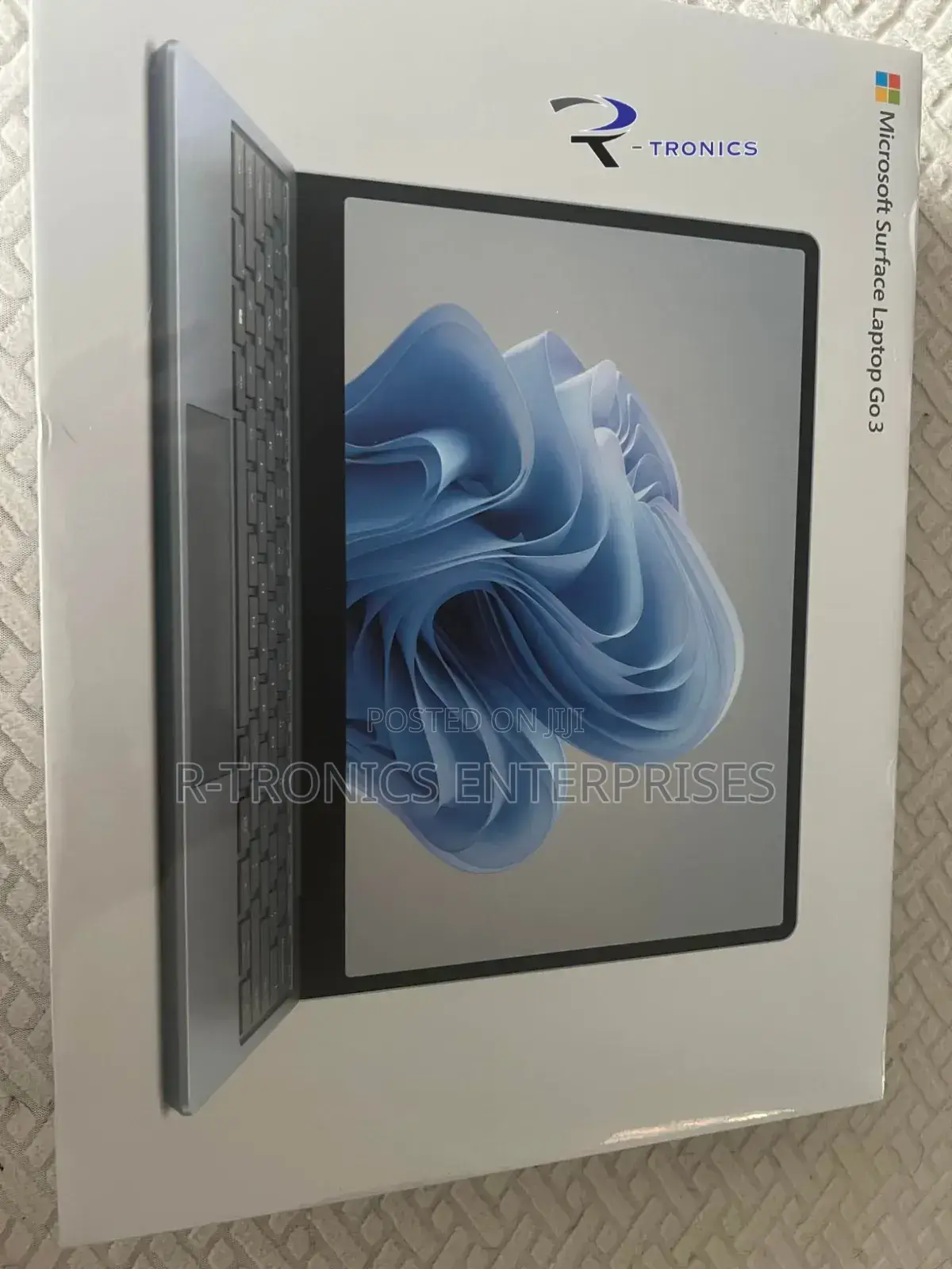 New Laptop Microsoft Surface Go 3 8GB Intel Core i5 SSD 256GB