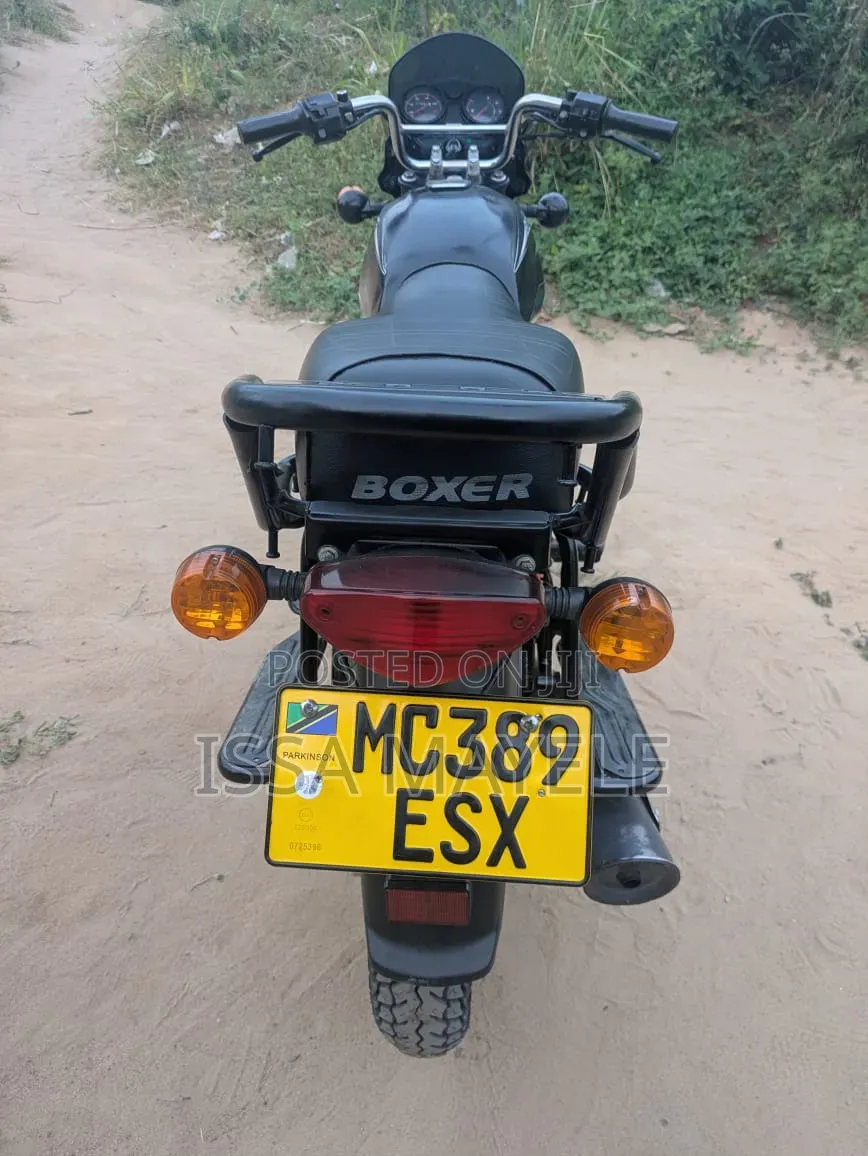 Bajaj Boxer 125 2025 Black